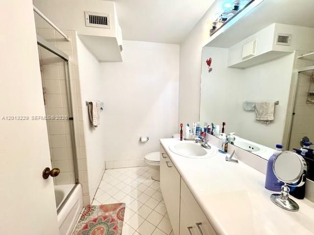 For Sale: $565,000 (3 beds, 2 baths, 1461 Square Feet)