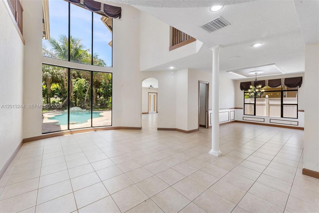 Active With Contract: $999,000 (5 beds, 6 baths, 4163 Square Feet)