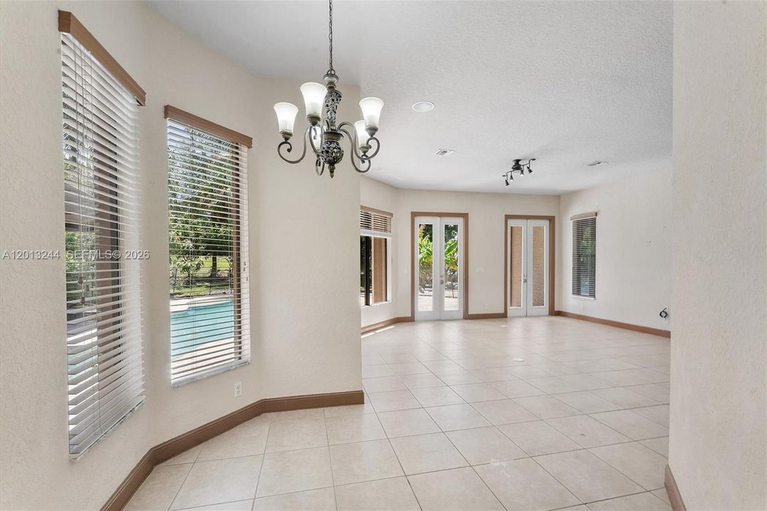 Active With Contract: $999,000 (5 beds, 6 baths, 4163 Square Feet)