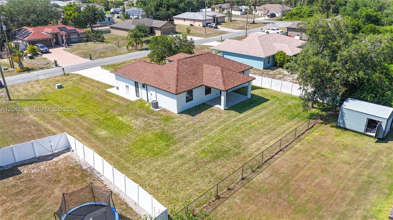 Vendido Recientemente: $375,000 (3 camas, 2 baños, 1537 Pies cuadrados)