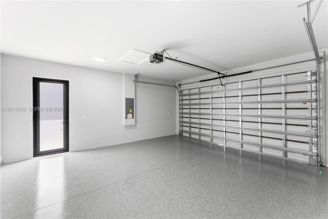 Vendido Recientemente: $375,000 (3 camas, 2 baños, 1537 Pies cuadrados)
