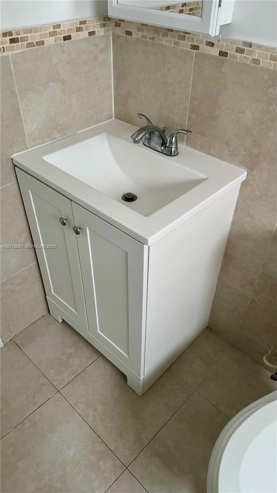 For Rent: $1,650 (0 beds, 1 baths, 414 Square Feet)