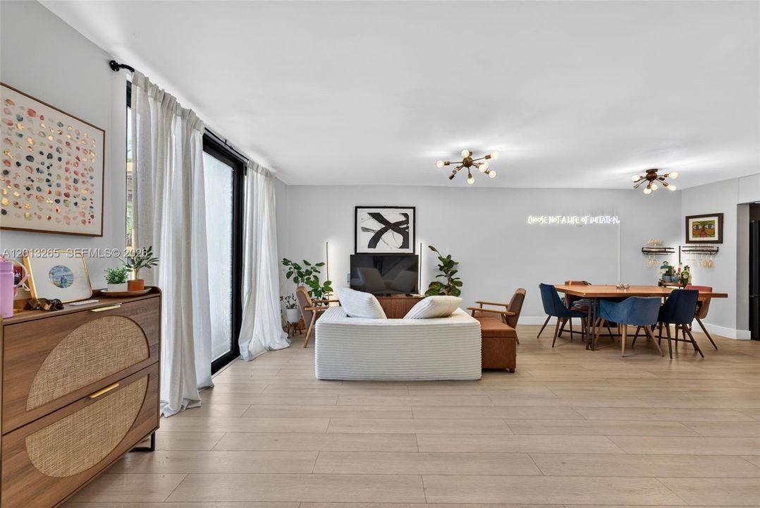 Activo con contrato: $500,000 (3 camas, 3 baños, 1754 Pies cuadrados)
