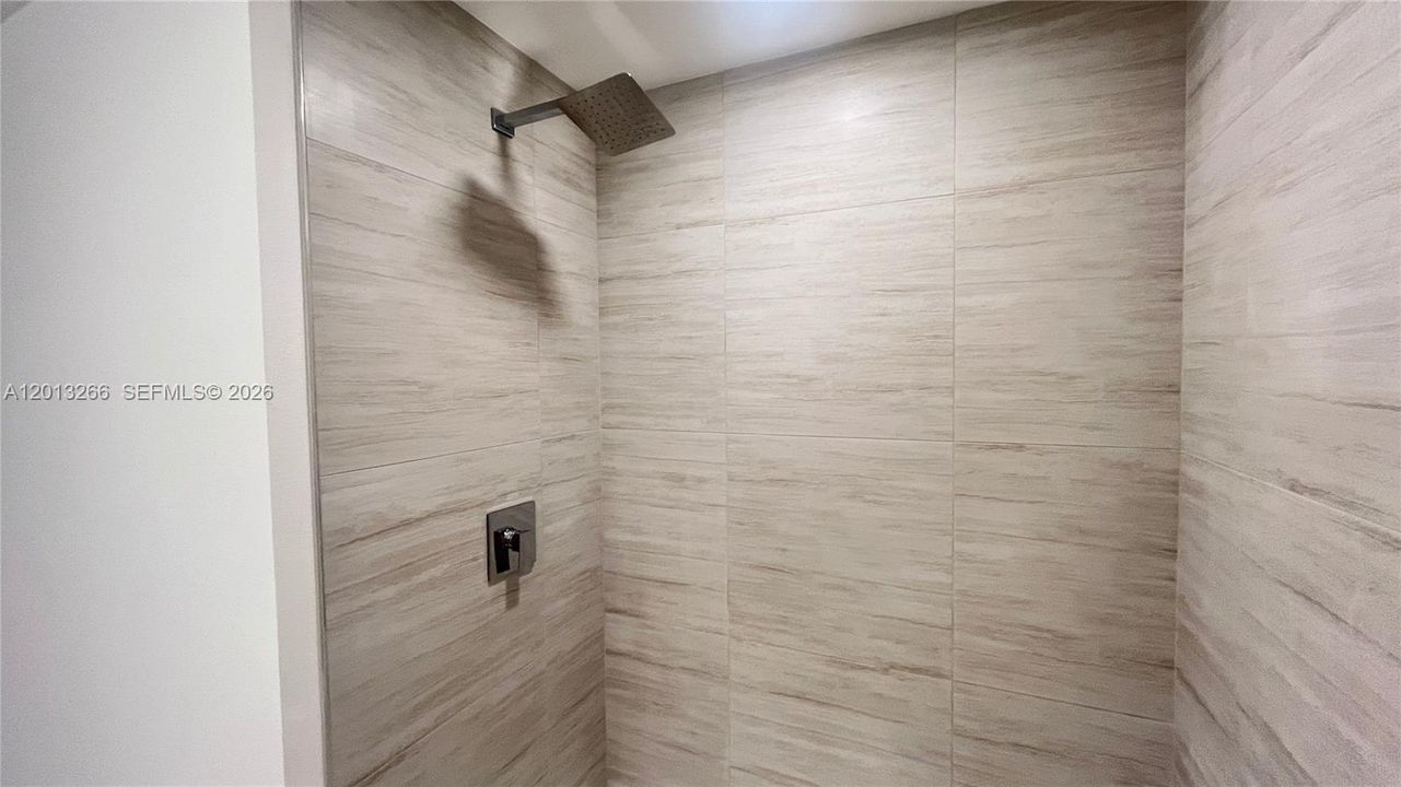 В аренду: $2,400 (3 спален, 2 ванн, 1150 Квадратных фут)