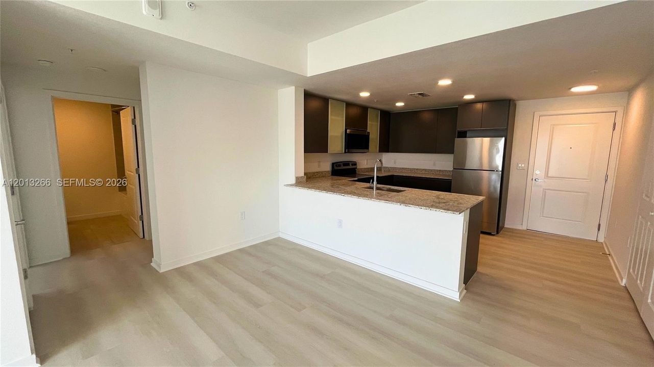 В аренду: $2,400 (3 спален, 2 ванн, 1150 Квадратных фут)