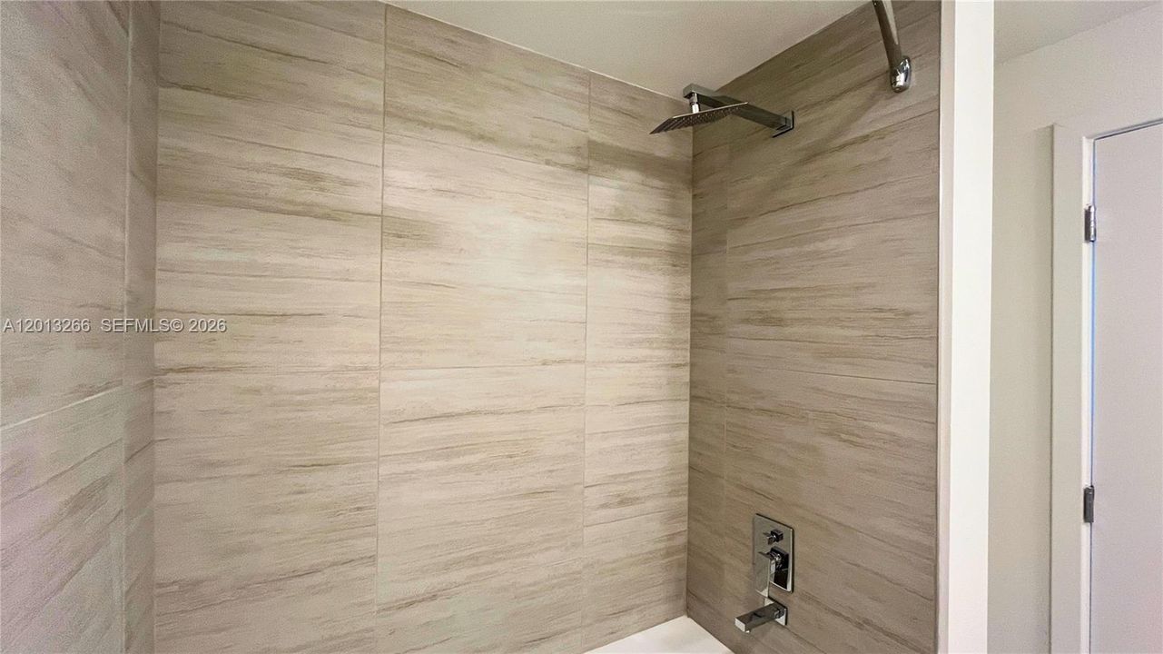 В аренду: $2,400 (3 спален, 2 ванн, 1150 Квадратных фут)