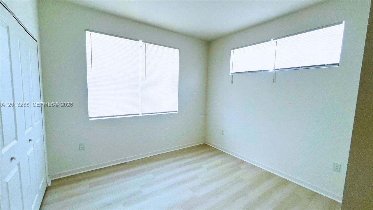В аренду: $2,400 (3 спален, 2 ванн, 1150 Квадратных фут)