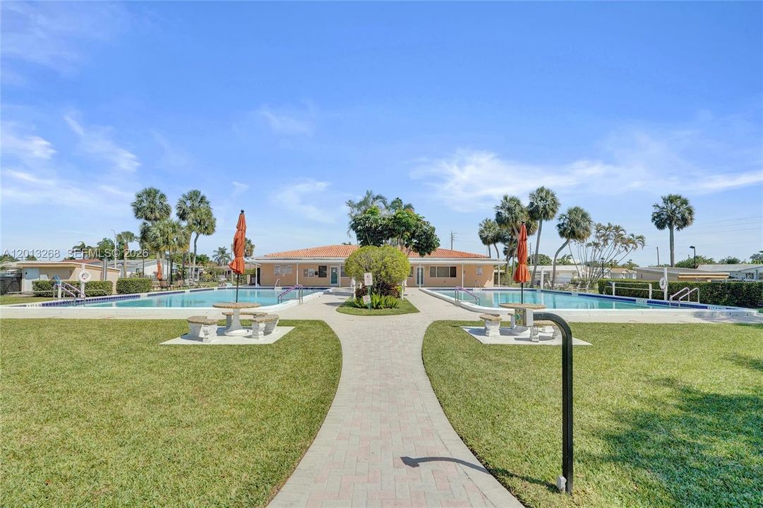 Activo con contrato: $389,999 (2 camas, 2 baños, 1579 Pies cuadrados)