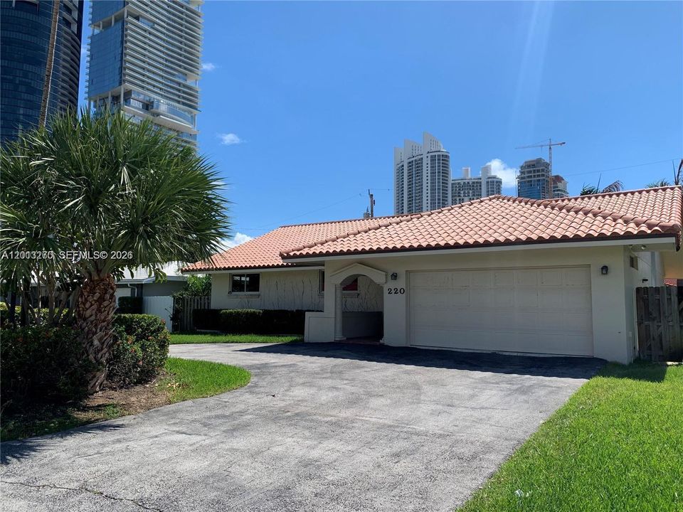 En Venta: $2,290,000 (3 camas, 2 baños, 1813 Pies cuadrados)