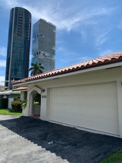 En Venta: $2,290,000 (3 camas, 2 baños, 1813 Pies cuadrados)