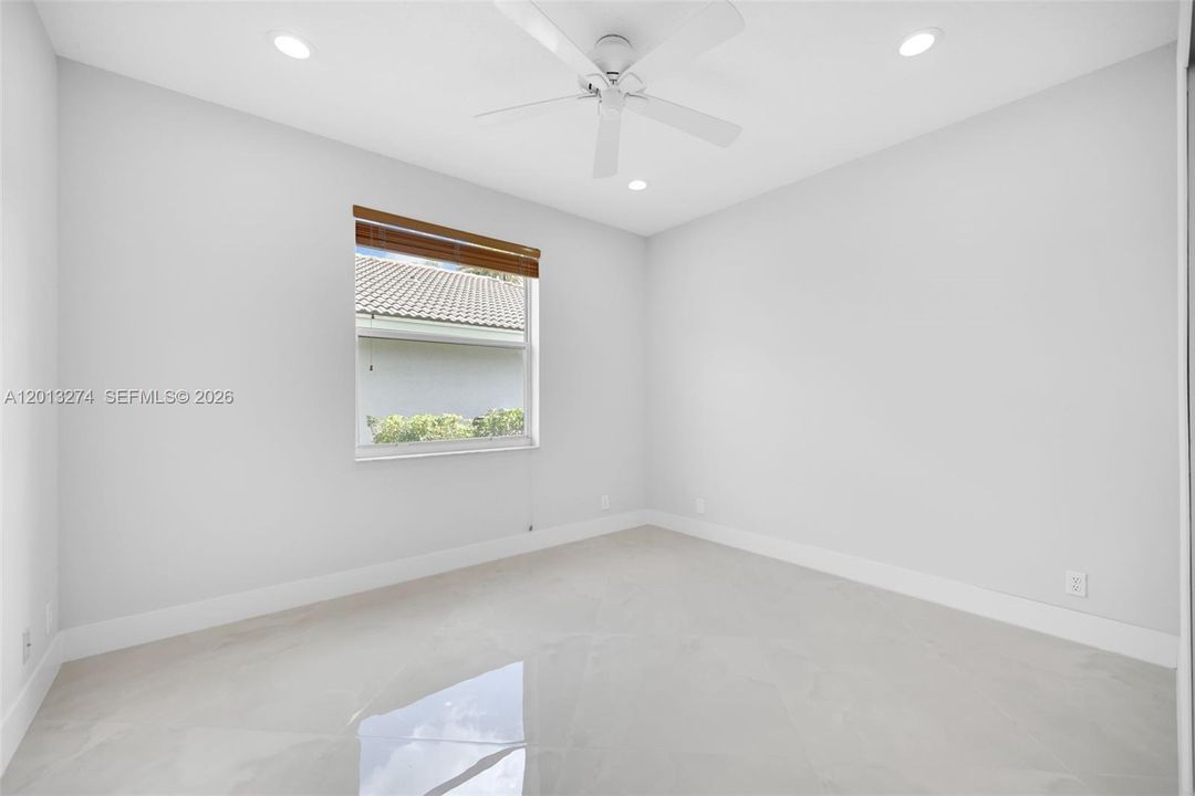 En Venta: $1,600,000 (4 camas, 3 baños, 2910 Pies cuadrados)