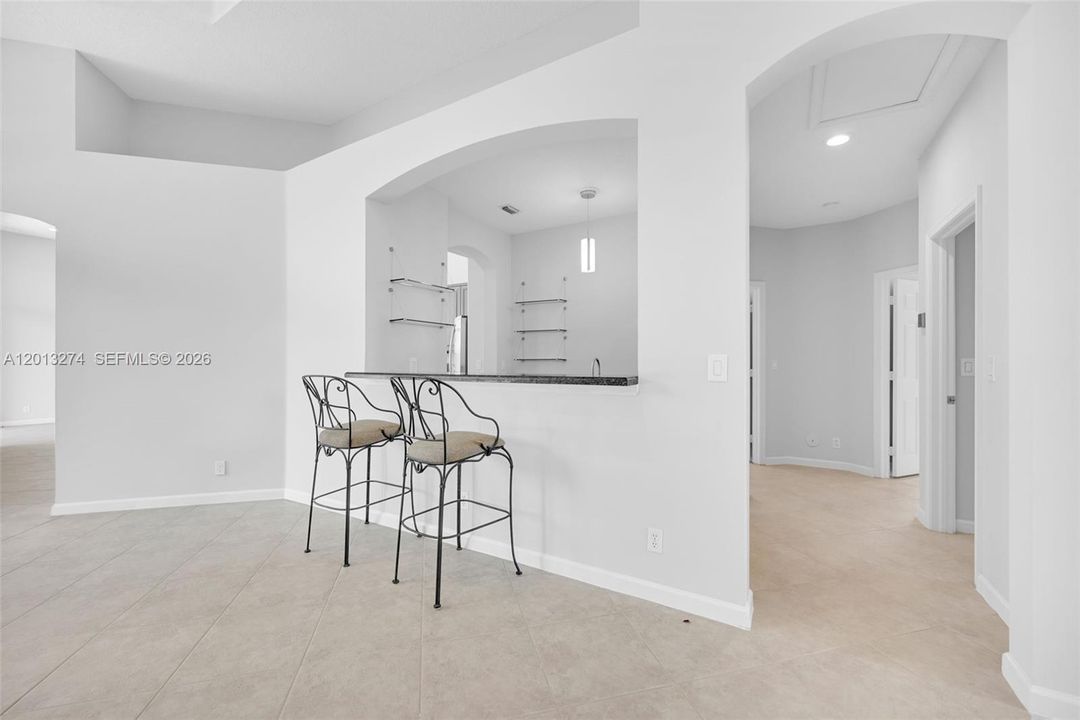 En Venta: $1,600,000 (4 camas, 3 baños, 2910 Pies cuadrados)