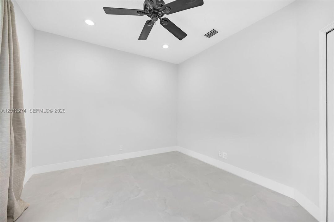 En Venta: $1,600,000 (4 camas, 3 baños, 2910 Pies cuadrados)
