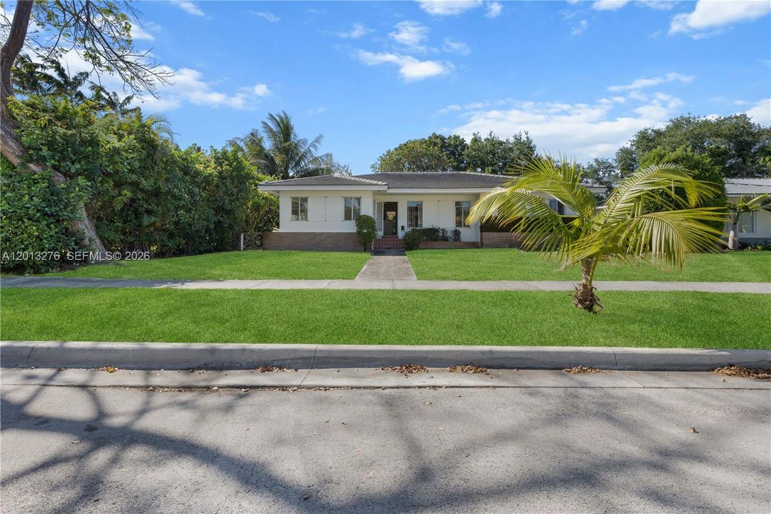 For Sale: $1,749,000 (2 beds, 2 baths, 2029 Square Feet)