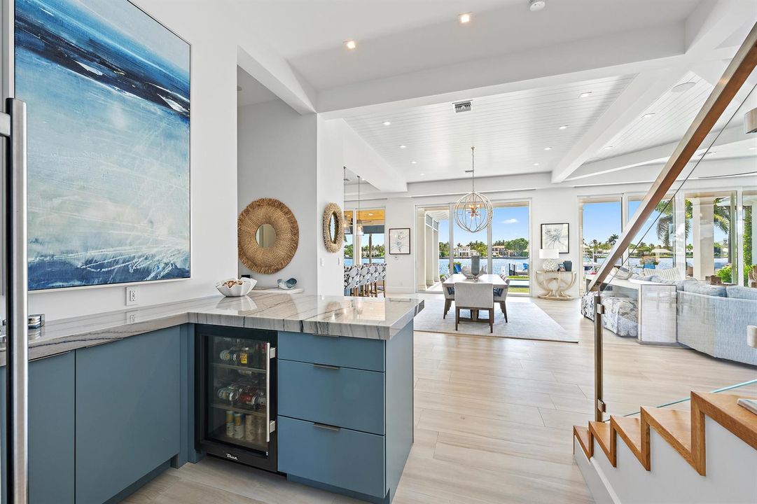 Wet Bar & Foyer