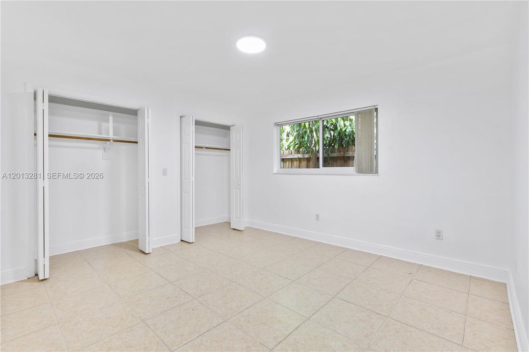 For Rent: $6,000 (3 beds, 2 baths, 1985 Square Feet)
