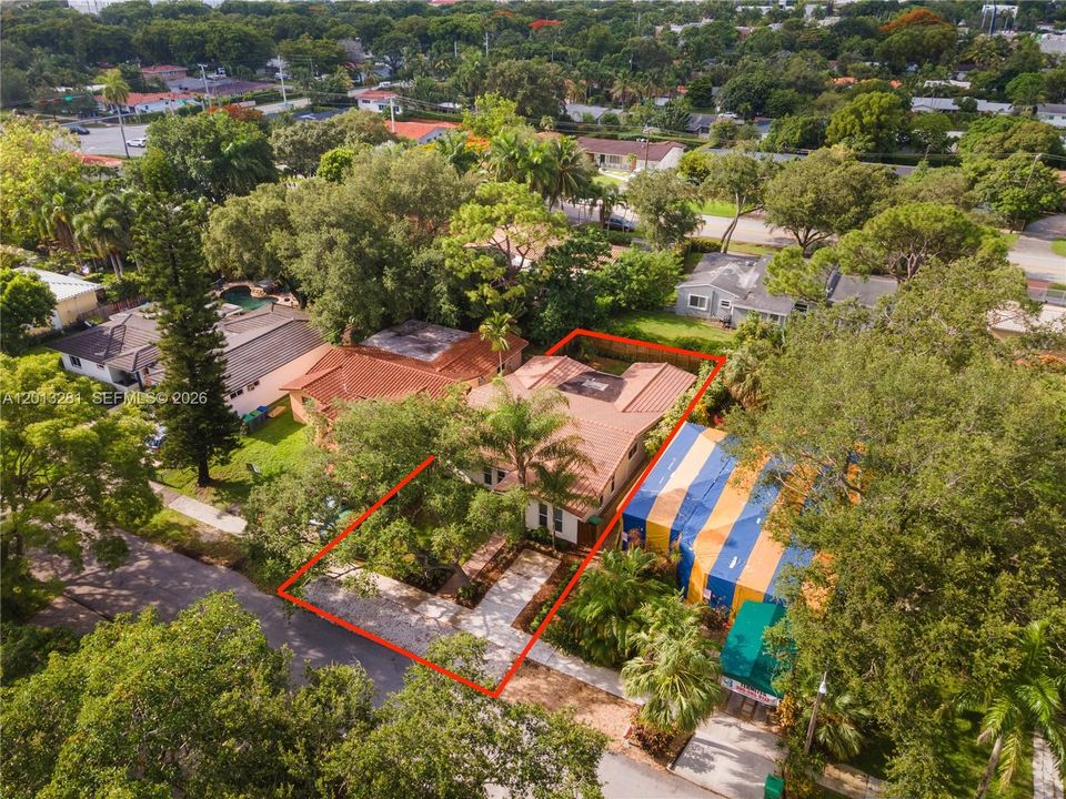 For Rent: $6,000 (3 beds, 2 baths, 1985 Square Feet)
