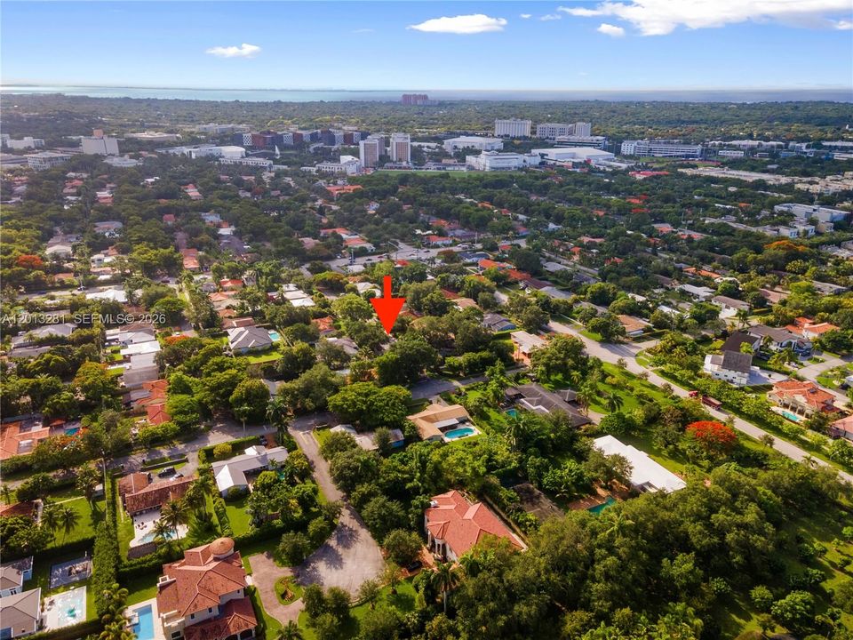 For Rent: $6,000 (3 beds, 2 baths, 1985 Square Feet)