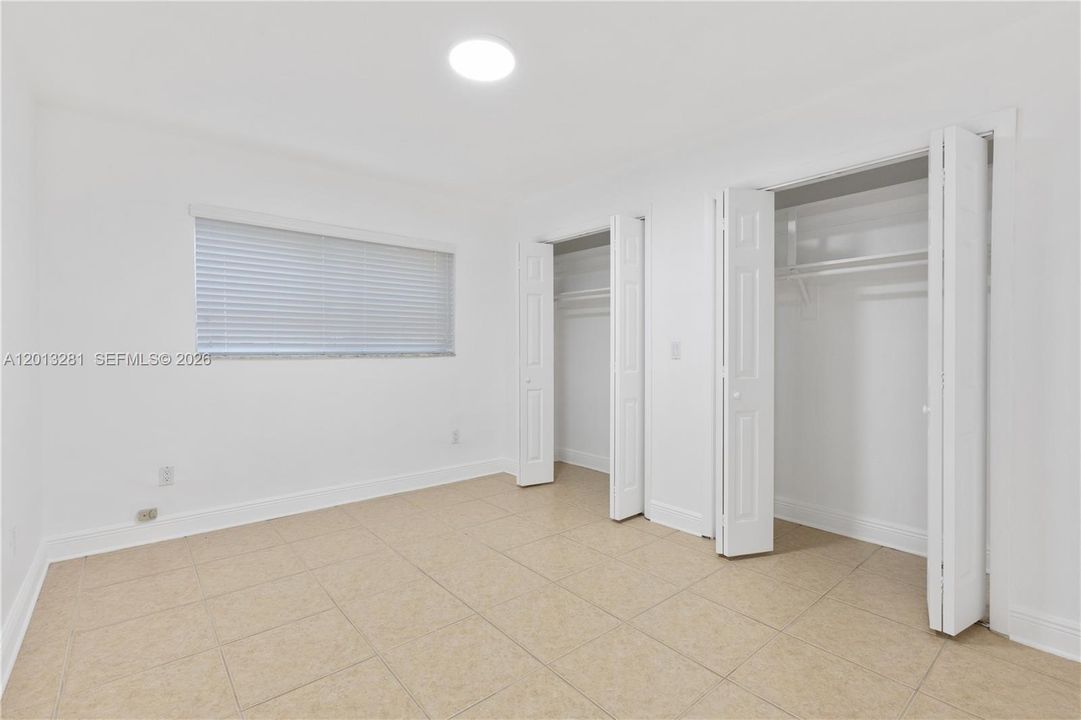 For Rent: $6,000 (3 beds, 2 baths, 1985 Square Feet)