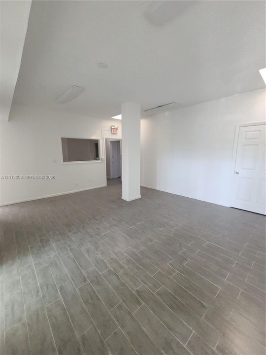 В аренду: $3,200 (0 спален, 0 ванн, 0 Квадратных фут)