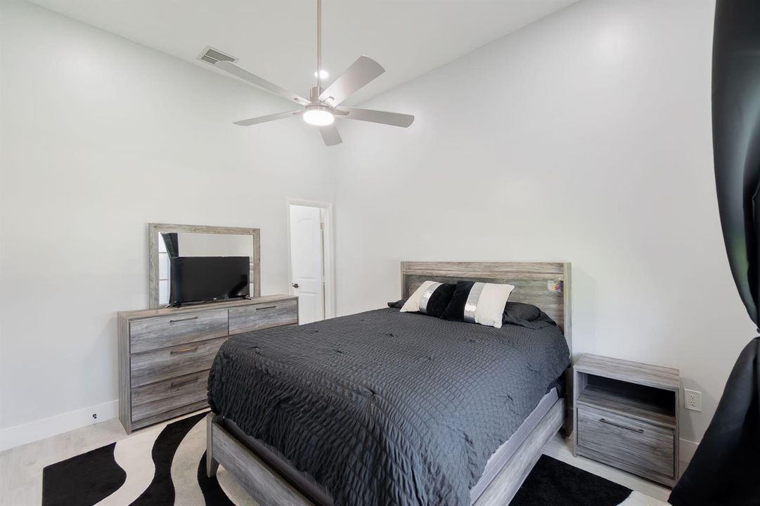 1st bedroom