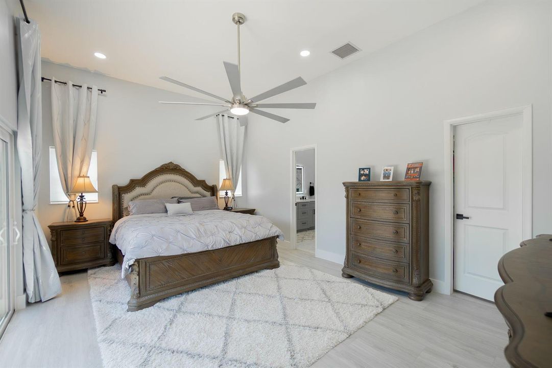 Primary suite