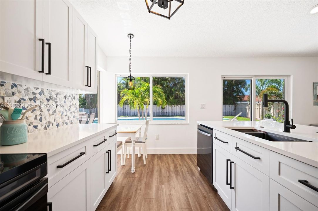 For Sale: $750,000 (3 beds, 2 baths, 1560 Square Feet)