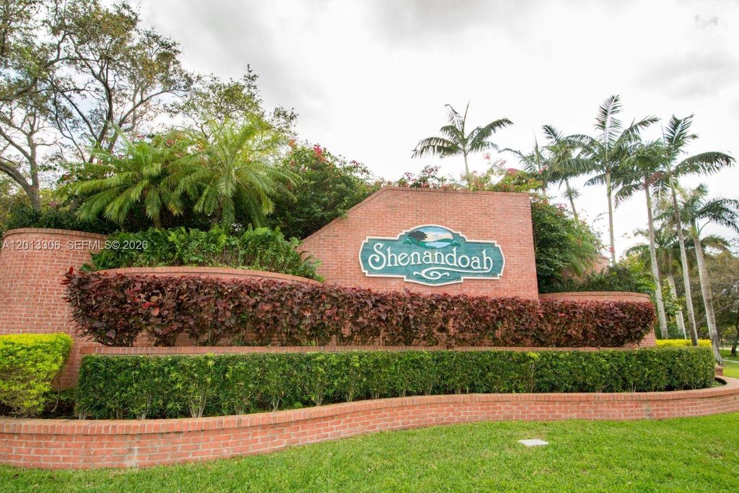 For Sale: $750,000 (3 beds, 2 baths, 1560 Square Feet)