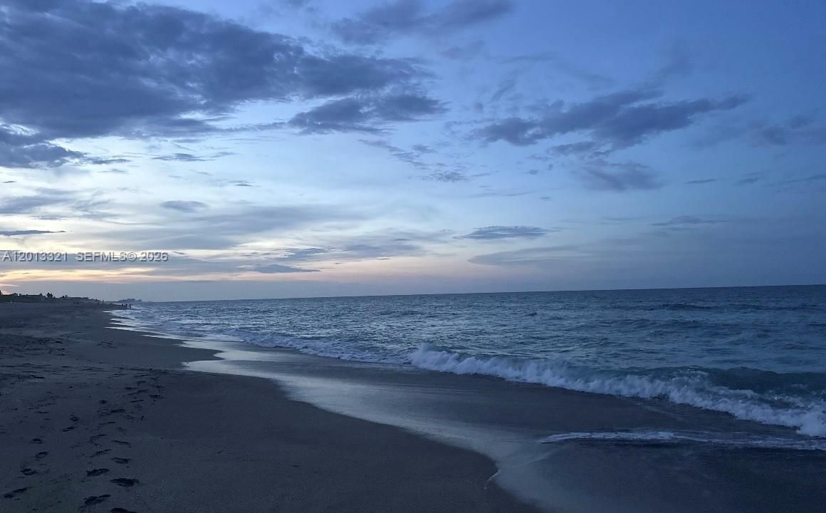 Stuart Beach at night