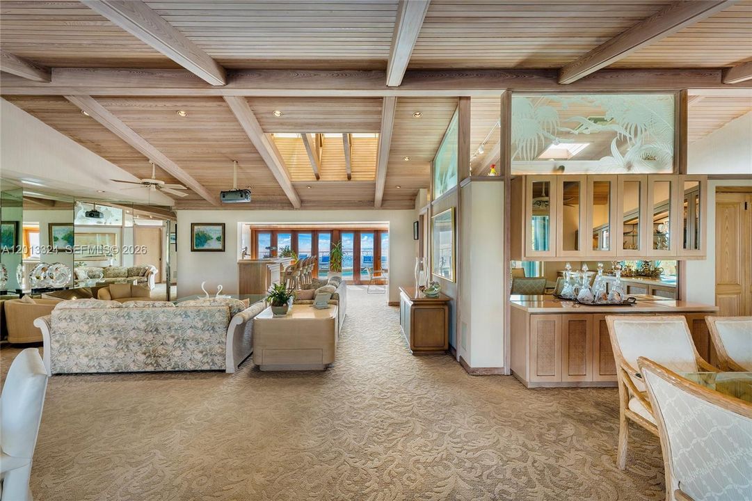 На продажу: $19,800,000 (0.73 acres)
