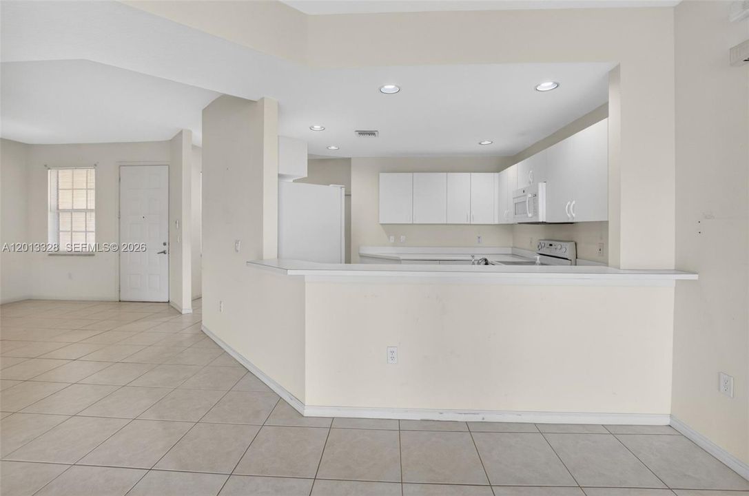 For Sale: $275,000 (3 beds, 2 baths, 1600 Square Feet)