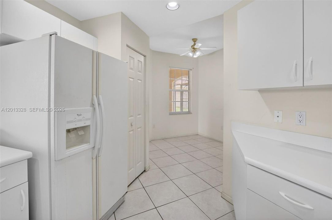 For Sale: $275,000 (3 beds, 2 baths, 1600 Square Feet)