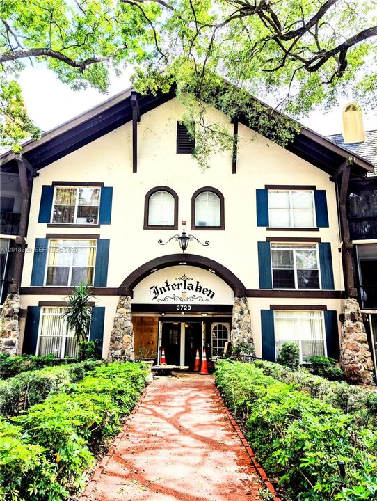 For Sale: $134,000 (1 beds, 1 baths, 800 Square Feet)