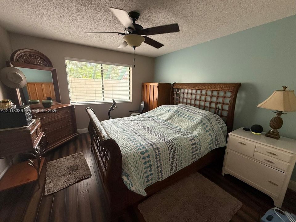 For Sale: $420,000 (2 beds, 2 baths, 1400 Square Feet)