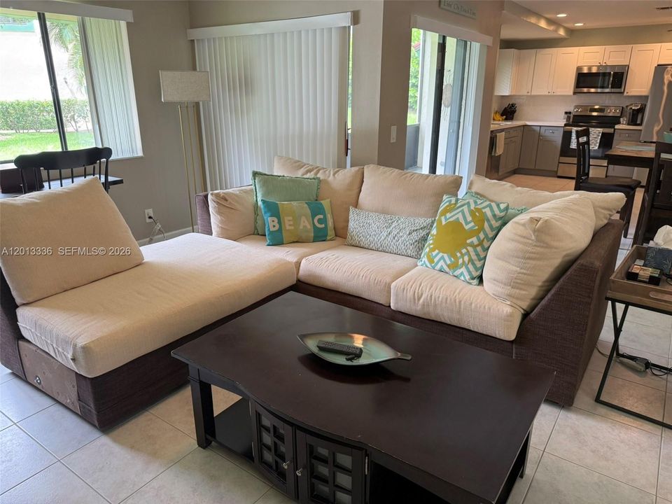 For Sale: $420,000 (2 beds, 2 baths, 1400 Square Feet)