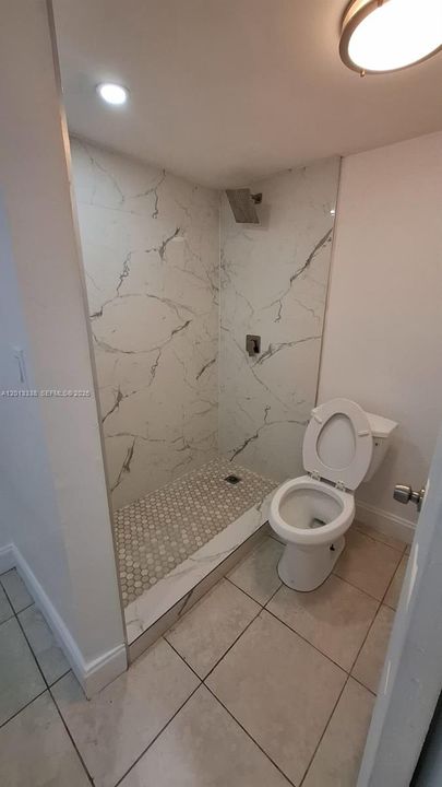 For Rent: $2,190 (2 beds, 2 baths, 1225 Square Feet)
