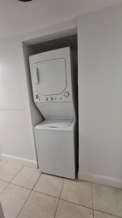 For Rent: $2,190 (2 beds, 2 baths, 1225 Square Feet)