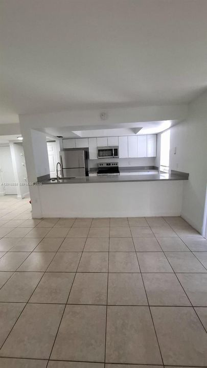 For Rent: $2,190 (2 beds, 2 baths, 1225 Square Feet)