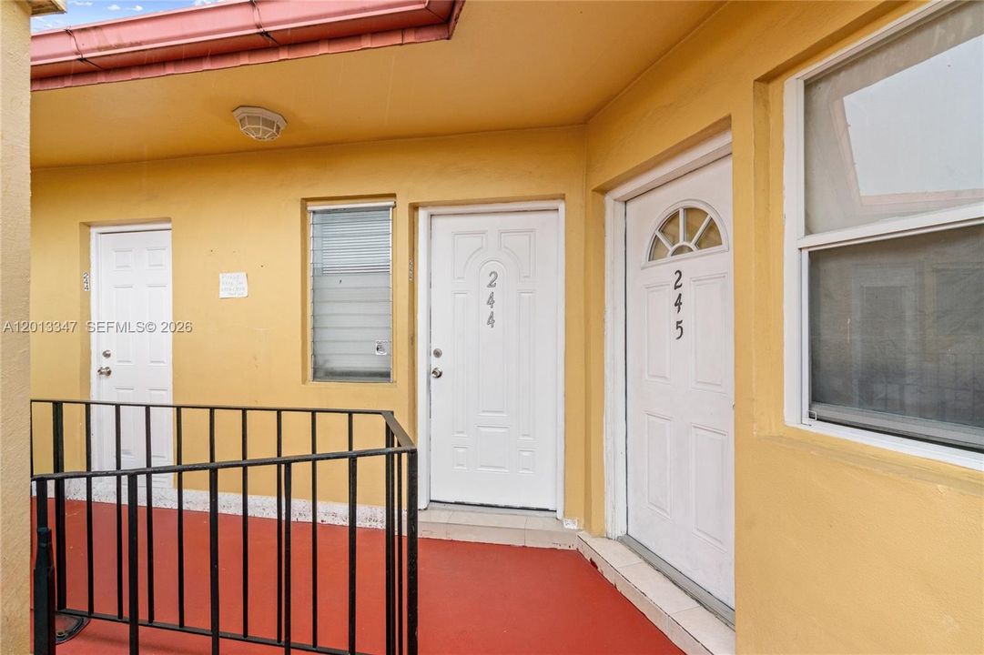Activo con contrato: $1,500 (1 camas, 1 baños, 660 Pies cuadrados)