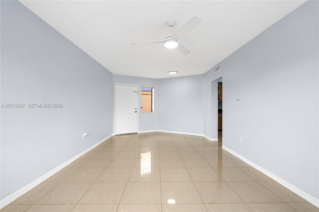 Activo con contrato: $1,500 (1 camas, 1 baños, 660 Pies cuadrados)