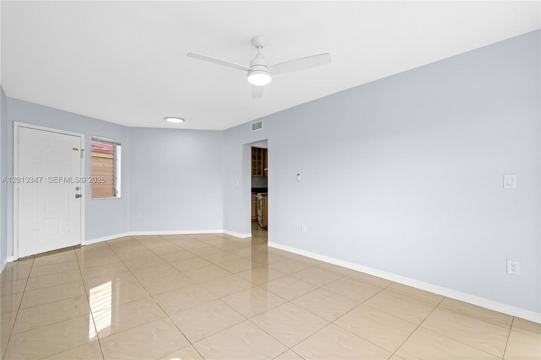 Activo con contrato: $1,500 (1 camas, 1 baños, 660 Pies cuadrados)