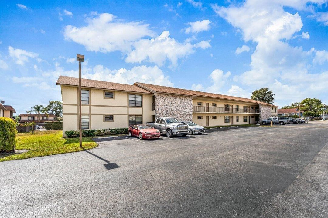 001-5954LongbowLane-5-WestPalmBeach-FL-3