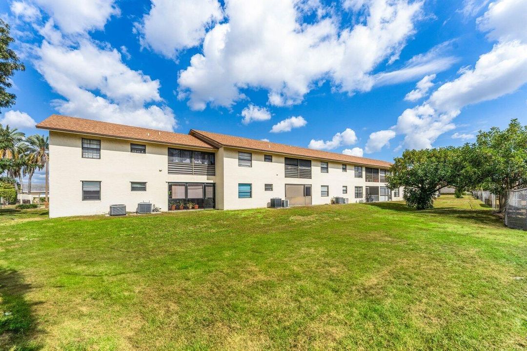 026-5954LongbowLane-5-WestPalmBeach-FL-3