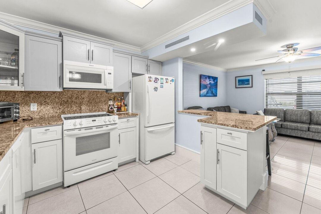 011-5954LongbowLane-5-WestPalmBeach-FL-3