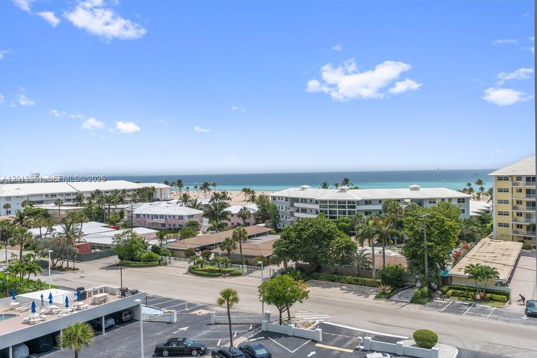 For Sale: $578,000 (2 beds, 2 baths, 1185 Square Feet)