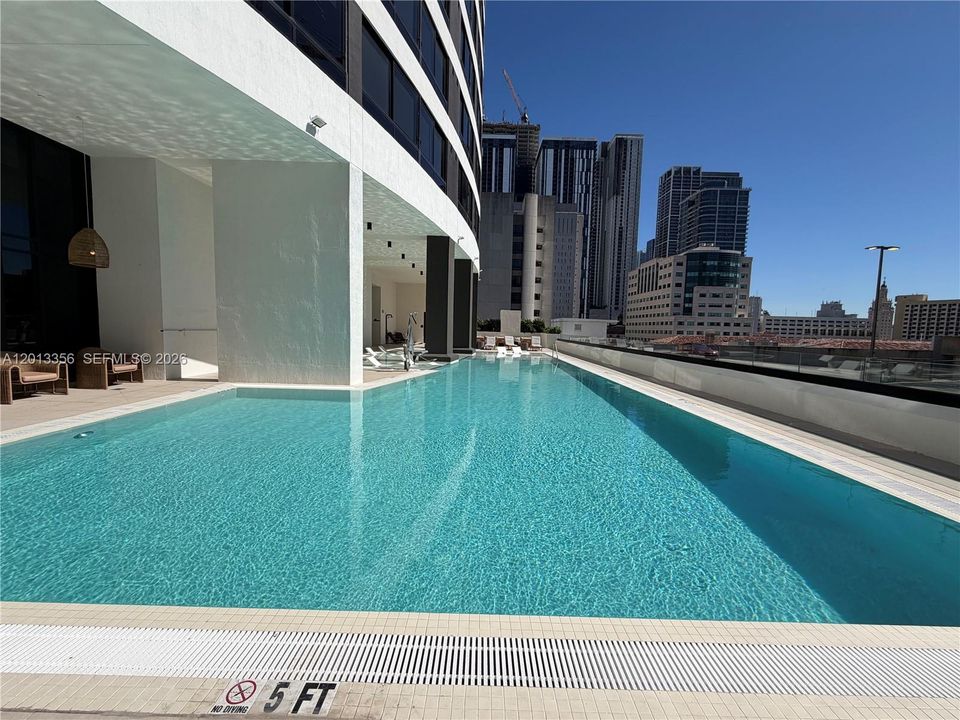 En Venta: $820,000 (2 camas, 2 baños, 696 Pies cuadrados)