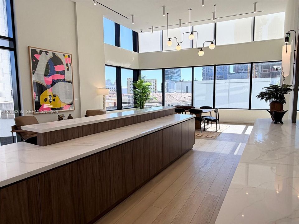 En Venta: $820,000 (2 camas, 2 baños, 696 Pies cuadrados)