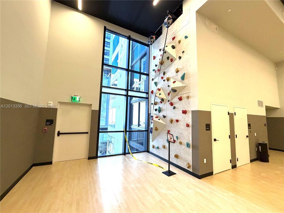 En Venta: $820,000 (2 camas, 2 baños, 696 Pies cuadrados)