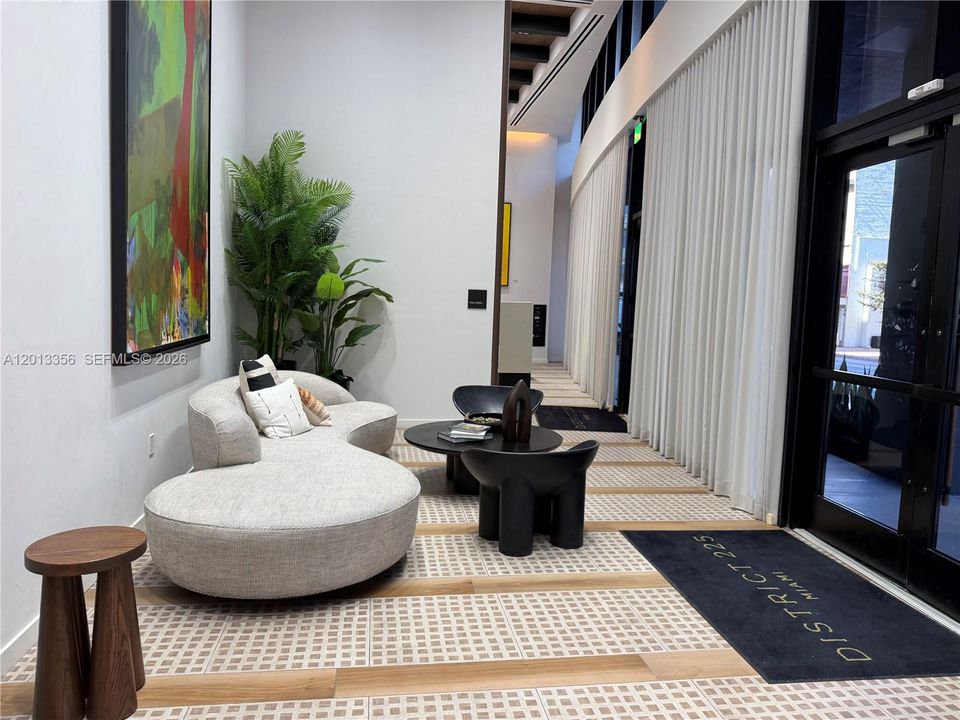 En Venta: $820,000 (2 camas, 2 baños, 696 Pies cuadrados)