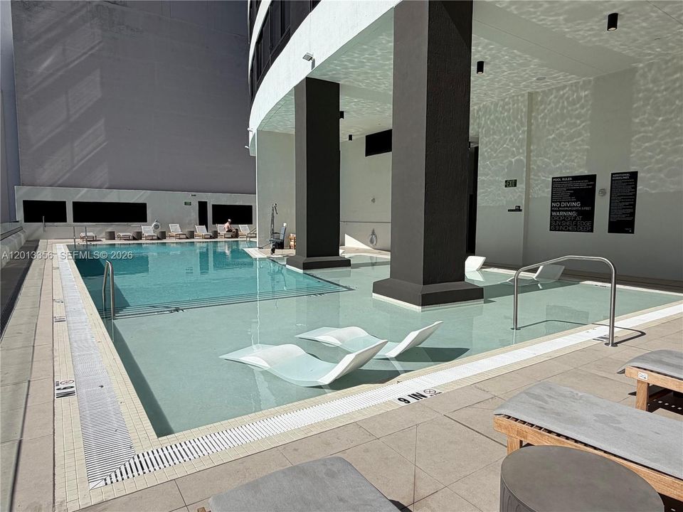 En Venta: $820,000 (2 camas, 2 baños, 696 Pies cuadrados)